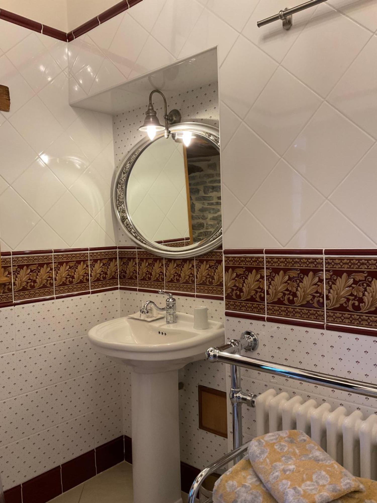 Le Logis D'Equilly Bed and Breakfast Eksteriør billede